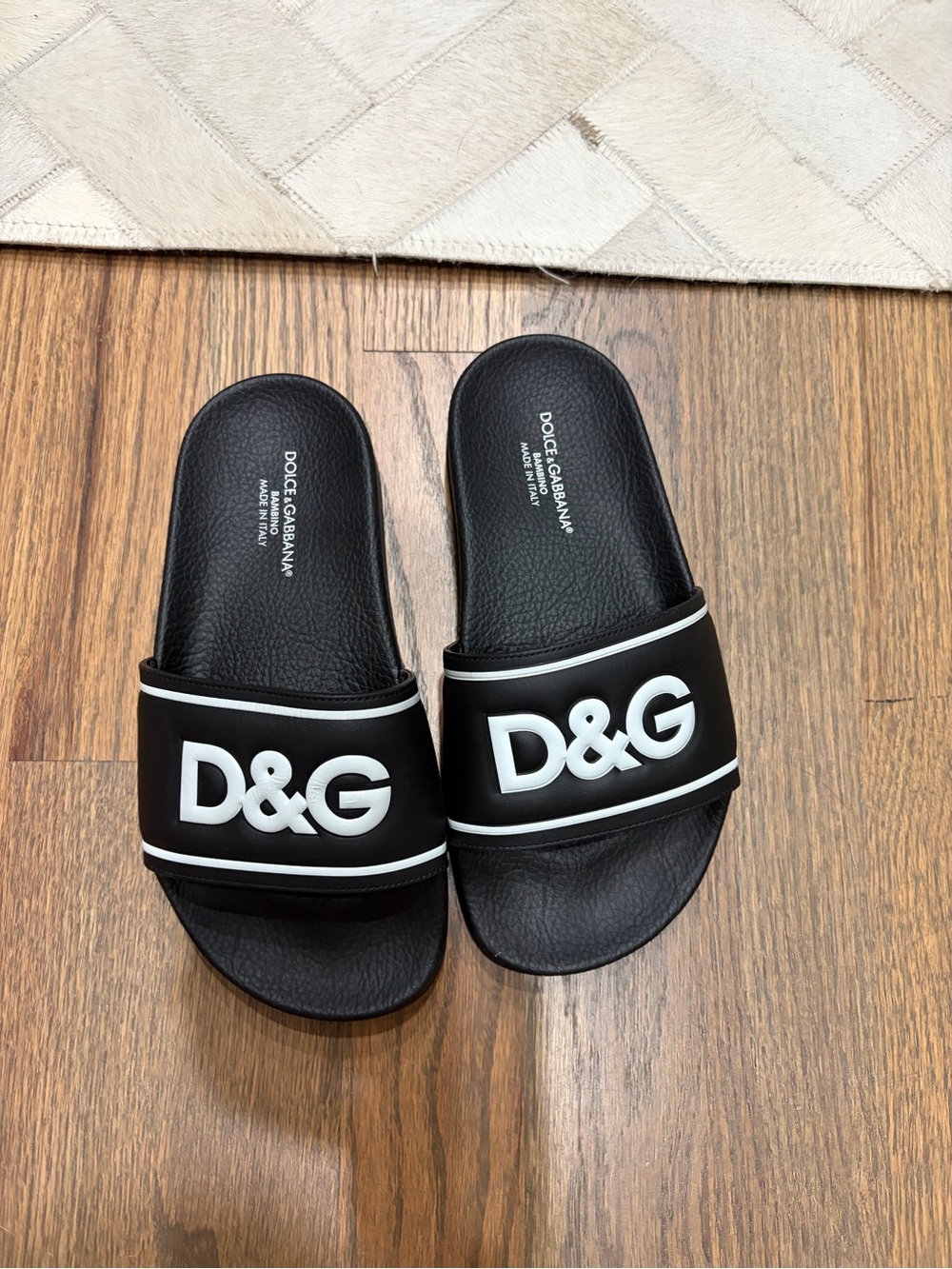 Dolce & Gabbana Black Slides with White D&G Logo
